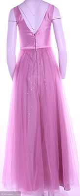 Roosan sävyinen pitkä tyllihelmainen juhlamekko