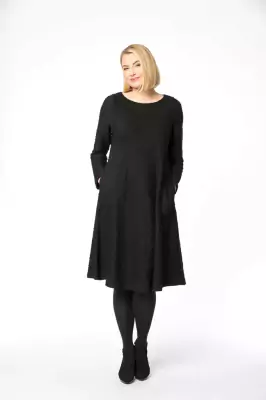 Aino seline musta ontelokankainen mekko