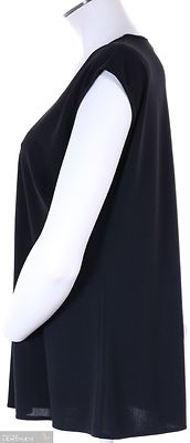 Modelian joustava musta hyvin laskeutuva toppi, väljä malli