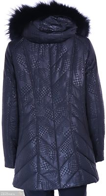 Barbara Lebek musta karvahupullinen toppatakki