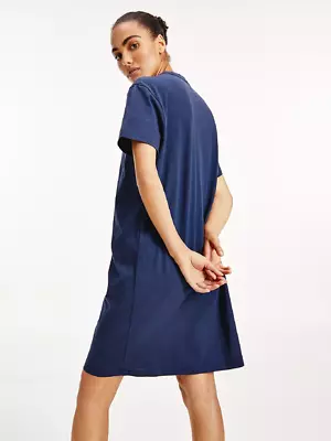 Tommy hilfiger tummansininen yöpaita