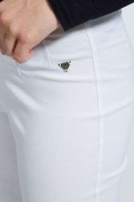 Laurien valkoiset straight mallin housut korkealla kuminauha vyötäröllä