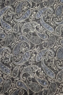 Lasessor musta kuosillinen tuubihuivi