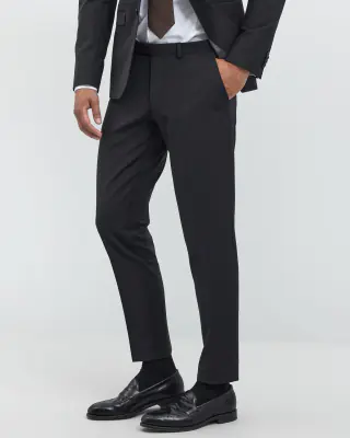 Turo mustat athlete fit housut urheilulliselle miehelle