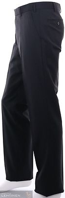 Turon musta klassinen suorahousu