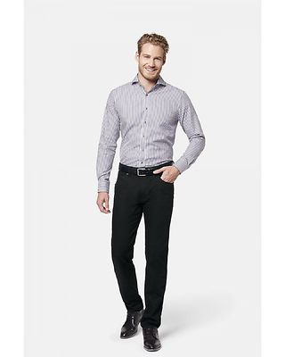 Bugatti mustat farkut