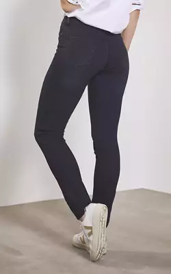 Parami tummansiniset kulutuspestyt celine farkut