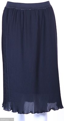 Modelia musta kapeapliseerinen hame