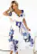 Vaalea lyhythihainen sifonkimekko sinisellä kukkakuviolla