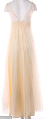 Pitkä tyllihelmainen juhlamekko