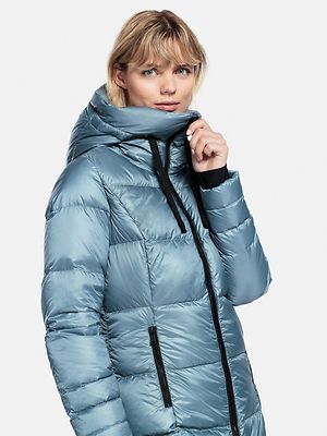 Reset vaaleansininen muhkea untuvatakki