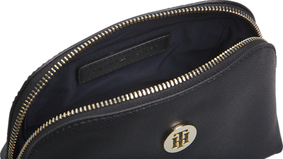 Tommy Hilfiger pieni musta toilettilaukku