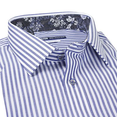 Petrifun raidallinen väljän mitoituksen paita