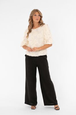 Capri Collection luonnonvalkoinen kirjailtu tyllipusero