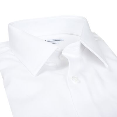 Petrifun valkoinen modern fit mitoituksen kauluspaita