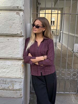 2-Biz viinipunainen kauluksellinen paitajakku