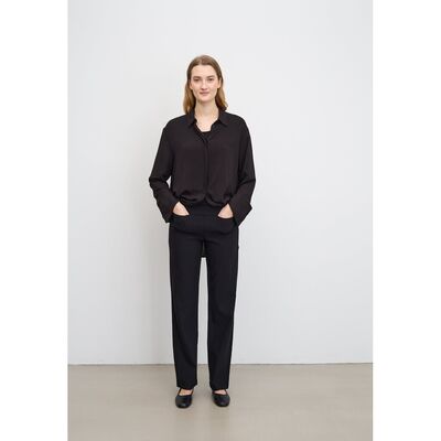 Laurie Thea straight mustat housut