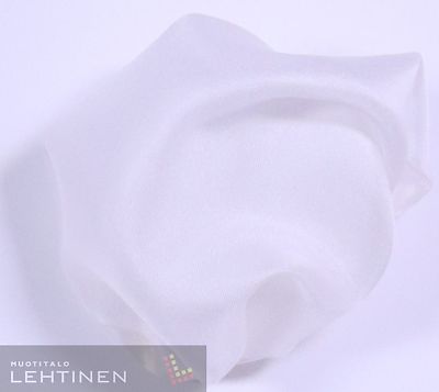 Valkoinen taskuliina