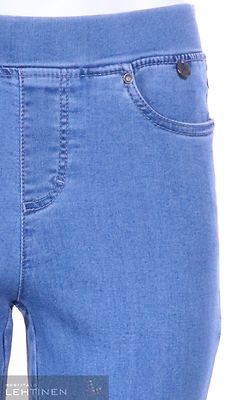 Anna montana jump in vaaleansiniset slim fit farkut