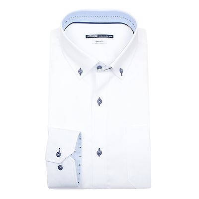 Petrifun valkoinen C-mitoituksen paita tummilla napeilla