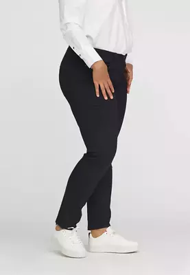 Laurie charlotte regular mustat viisitasku farkut