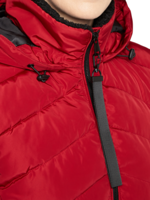 Jensen punainen talvitakki mustilla yksityiskohdilla