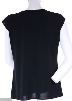 Modelian joustava musta hyvin laskeutuva toppi, väljä malli