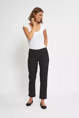 Laurie Hannah Regular mustat housut