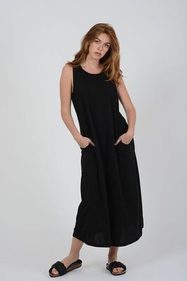 M.X.O hihaton musta maximekko