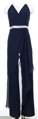 Upea tummansininen juhlahaalari Fashion New Yorkin mallistosta