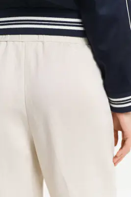 Gant beiget leveälahkeiset pellavasekoite housut