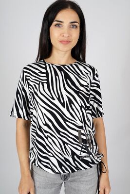 M.X.O mustavalkoinen lyhythihainen trikoopusero