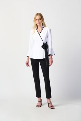 Joseph Ribkoff mustavalkoinen juhlapusero trumpettihihoilla