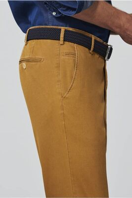 Meyer okranväriset chinot