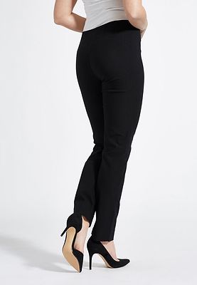 Laurie Regular mallin mustat housut korkealla kuminauha vyötäröllä