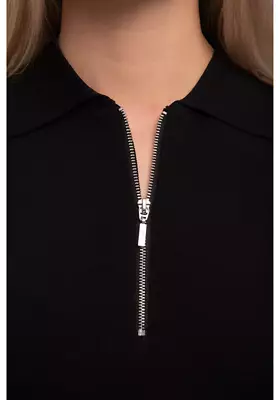 Ril's musta neulemekko