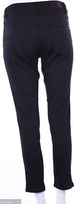 Paramin musta joustava caprihousu