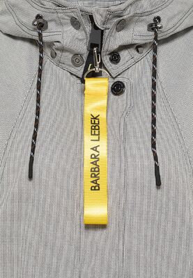 Barbara Lebek vaaleanharmaa kevättakki