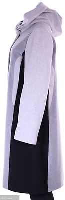 Eric Fendin hupullinen tyylikäs villakangastakki, jossa hieman kellotettu helma