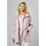 Junge vaaleanroosa kevättakki