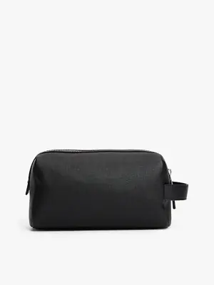 Tommy Hilfiger musta toilettilaukku