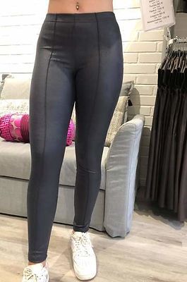 Muotitorpan siniset nahkajäljitelmä legginssit