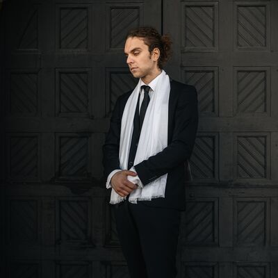 Veniz valkoinen kaulahuivi/saattoliina