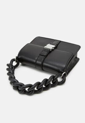 Tommy Hilfiger musta crossover-olkalaukku