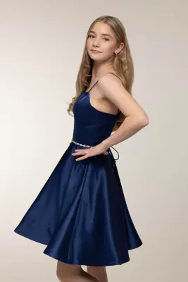 Zazabella tummansininen juhlamekko