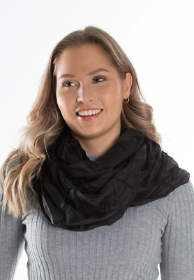 Lasessorin musta tuubihuivi