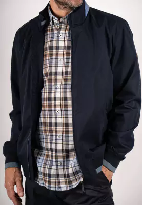 Pre End tummansininen pusakka