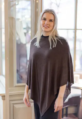 Lasessor suklaanruskea Juolas -poncho