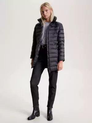 Tommy Hilfiger musta talvitakki pystykauluksella