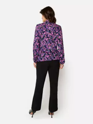 Signature kukallinen trikoopusero pitkillä hihoilla